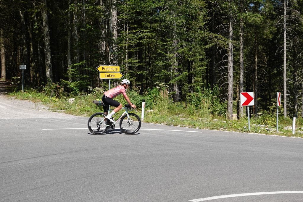 Slovenia – somewhere between forest, curves, and uphill. © Andreas Fink