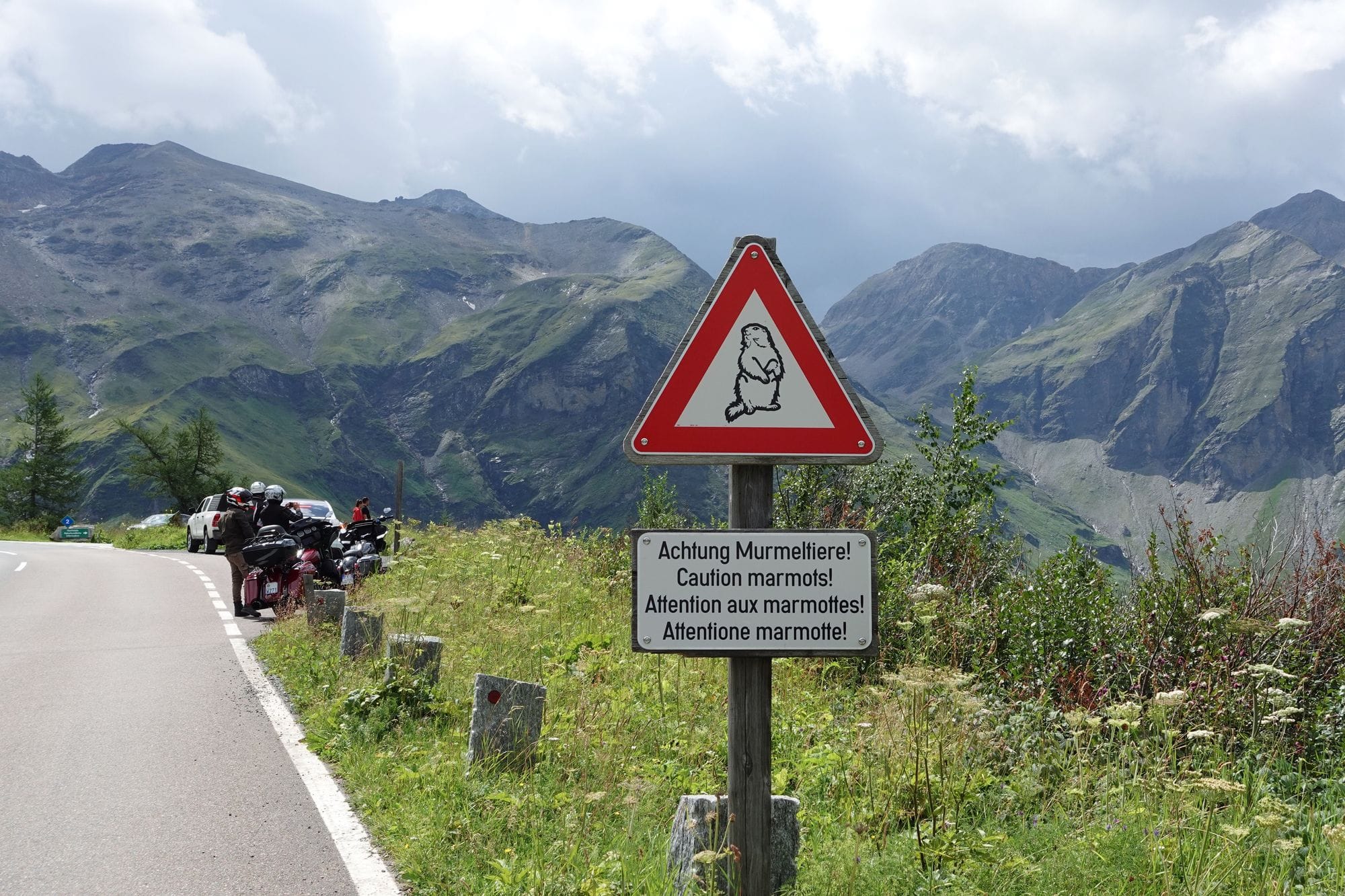 Grossglockner High Alpine Road – in case the mountains aren’t warning enough. © Andreas Fink